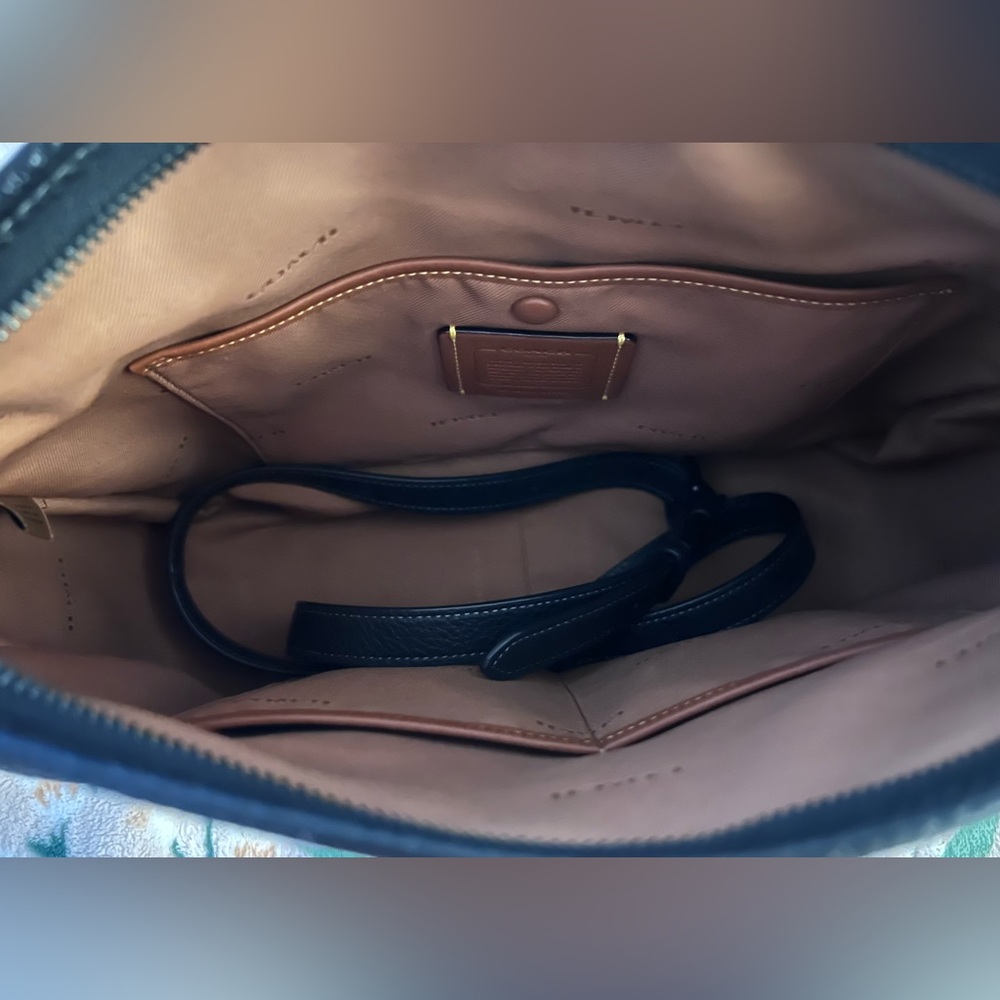 Coach Cary Shoulder Bag - Picture 5 of 10